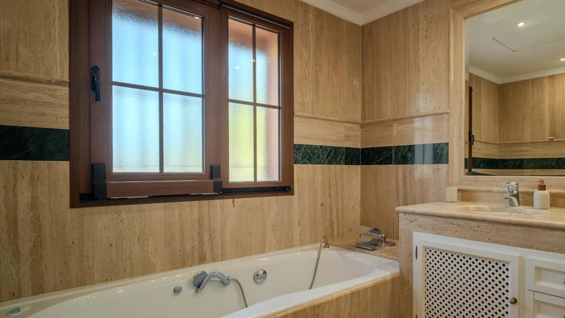 Villa Picasso Marbella Spanje
